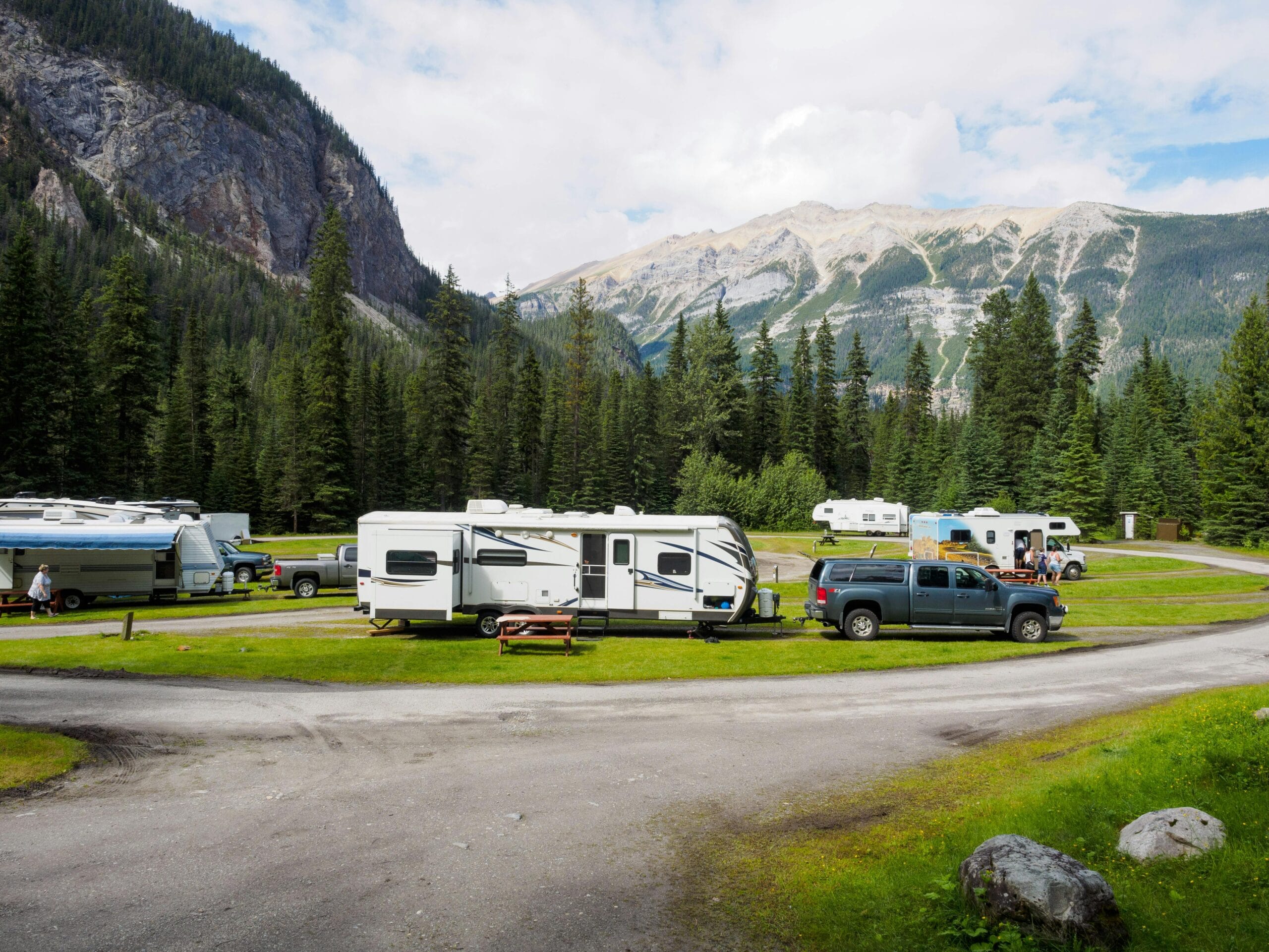 Vanlife, living and traveling in a campervan